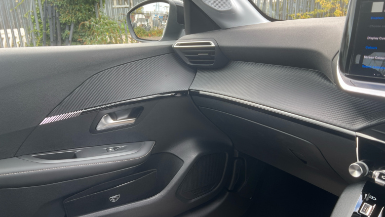 Peugeot 208 1.2 Hybrid 110 Allure 5dr e-DSC6 Petrol Hatchback